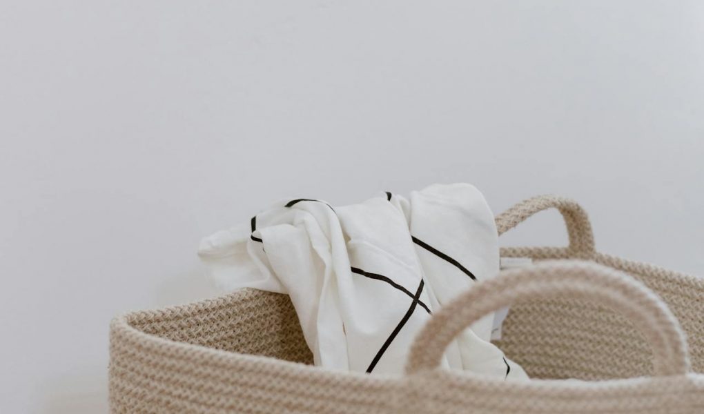 kosze do przechowywania przedmiotów w domu